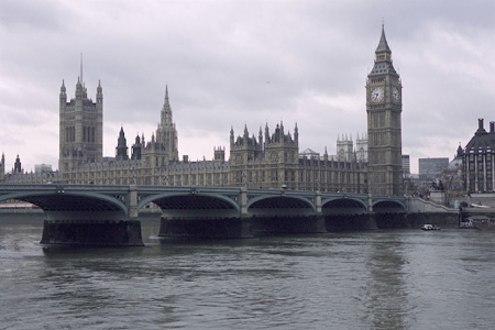 Datei:Die Westminster Bridge.jpg